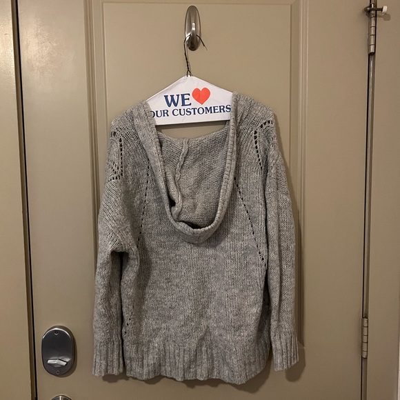 American Eagle sweater with hood - Picture 2 of 5